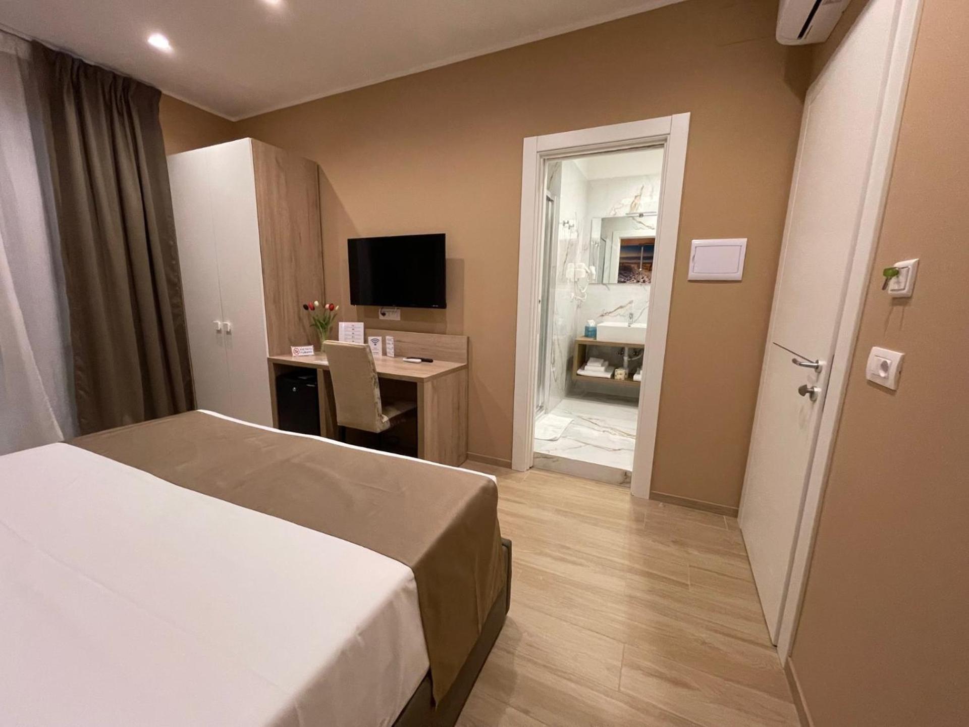 Martini Suite 2 Бари Экстерьер фото